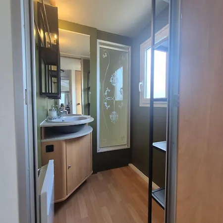 Caravan Joaninha אתר קמפינג ניופורט